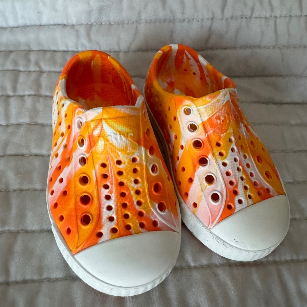 5c Native Toddler Shoes (orange)
